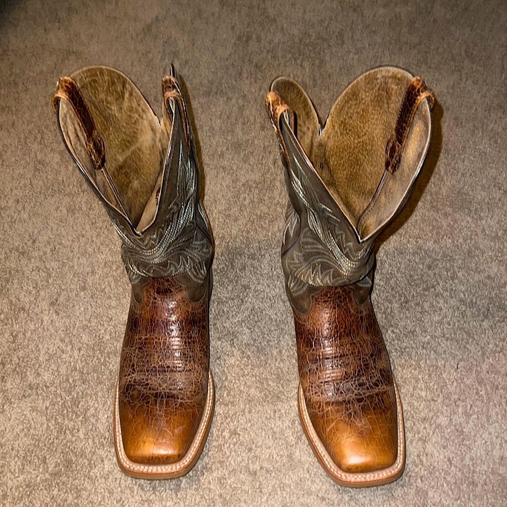 Ariat ATS boots sz10 D
